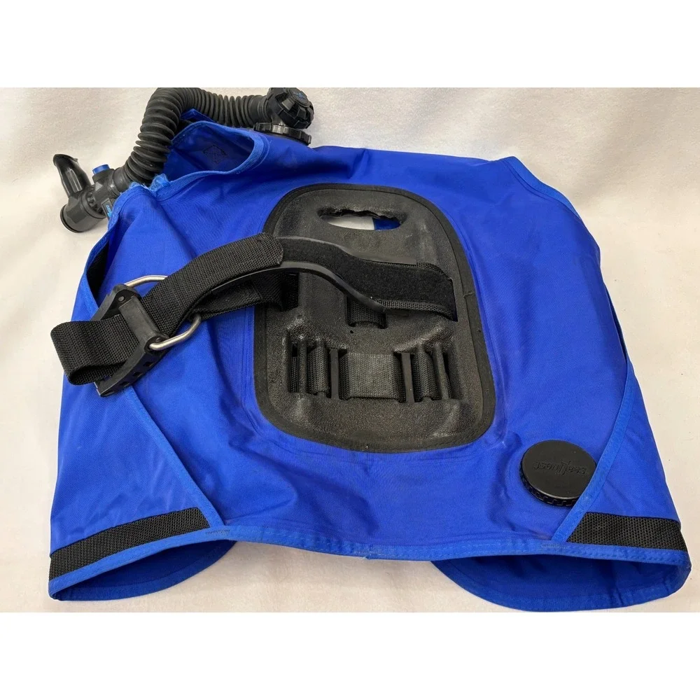 SeaQuest Size M Scuba Diving Inflatable Vest